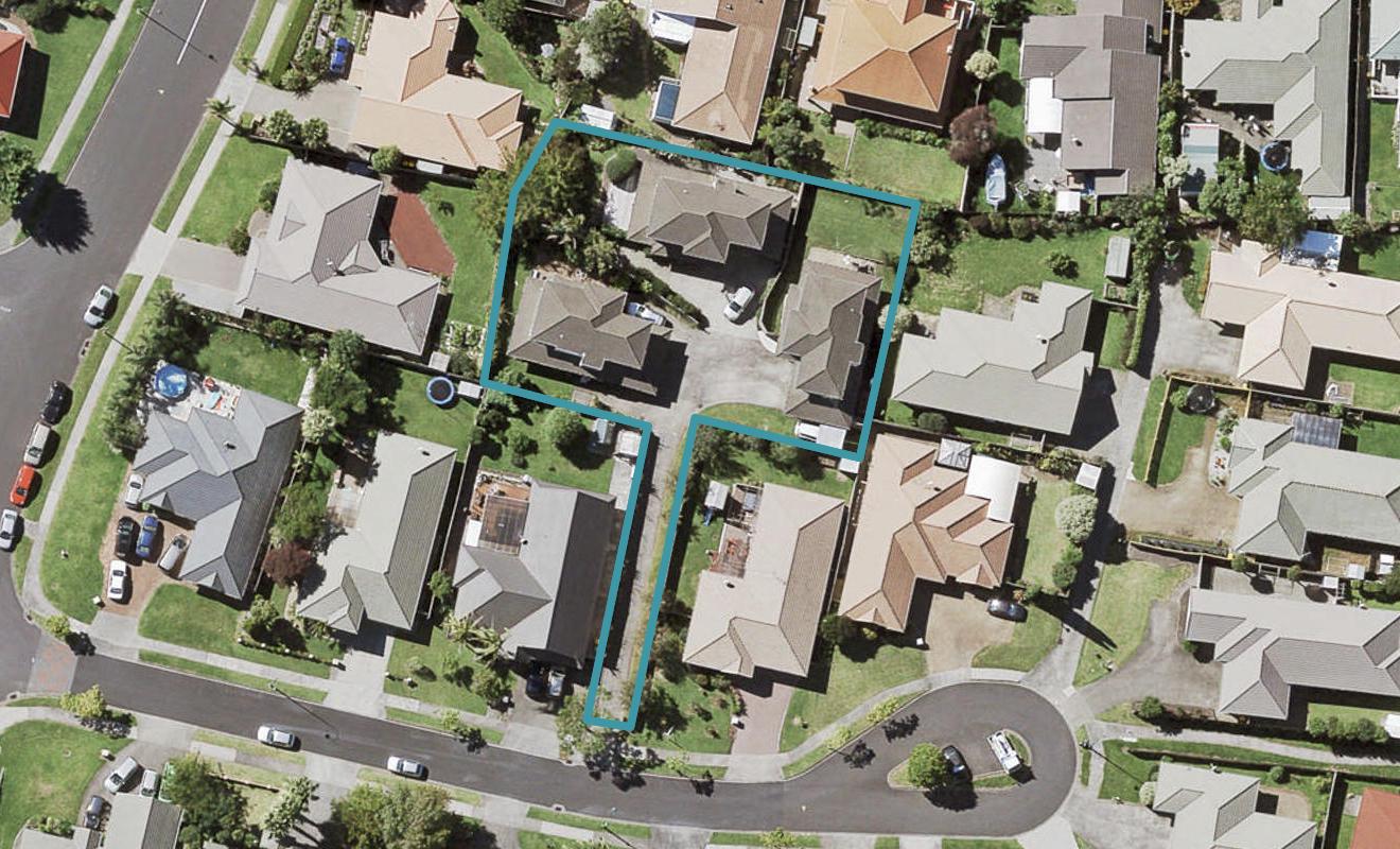 1/8 Tolben Pl, Howick, Manukau - Carousel 1