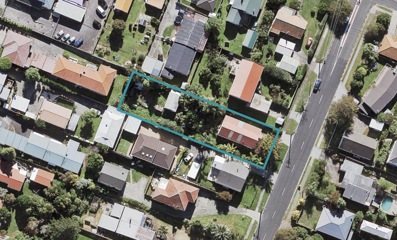 30 Nikau Street, New Lynn, Auckland - Carousel 1