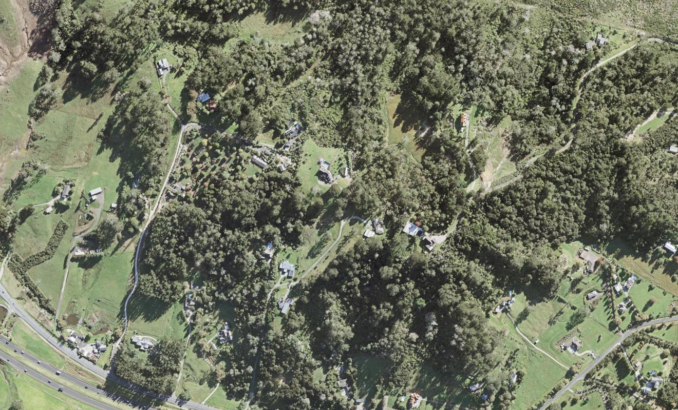 1461 East Coast Road, Albany - Carousel 1
