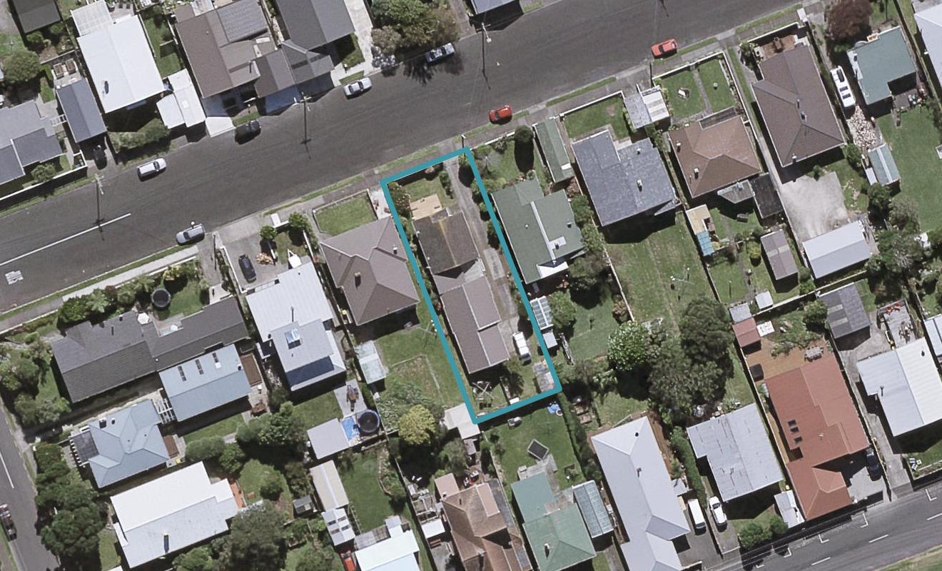 8 Princes Street, Fitzroy, New Plymouth - Carousel 1