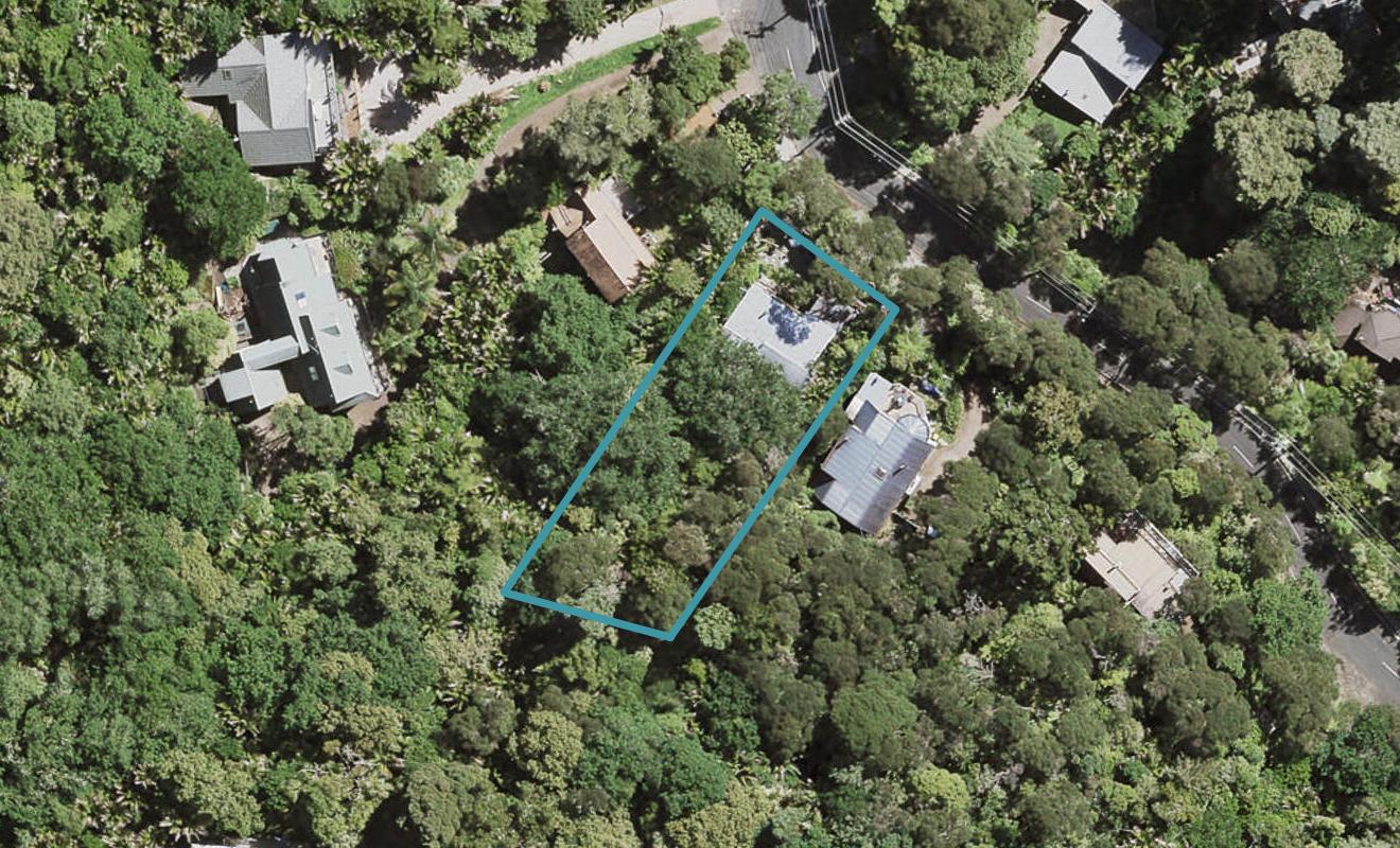 32 Wood Bay Road, Titirangi, Auckland - Carousel 1