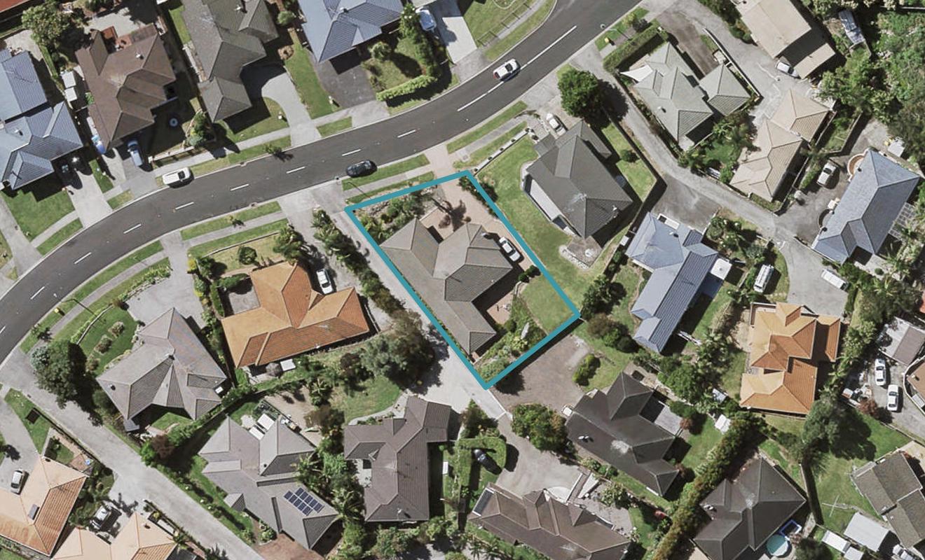 20 De Havilland Drive, Goodwood Heights, Auckland - Carousel 1