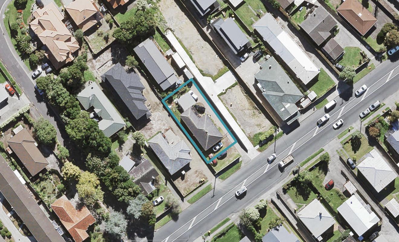 51 Titirangi Road, New Lynn, Auckland - Carousel 1