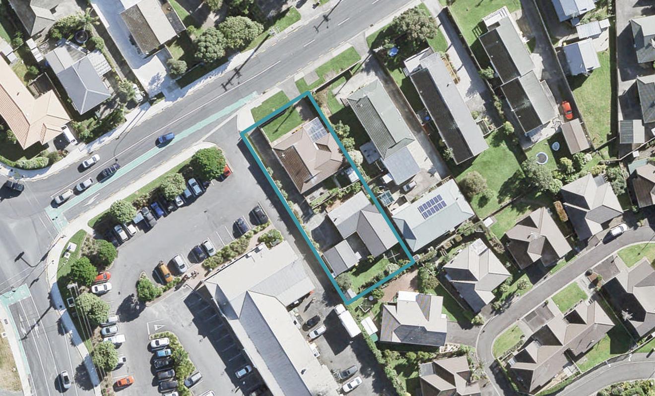 8B Bay Street, Red Beach, Whangaparāoa - Carousel 1