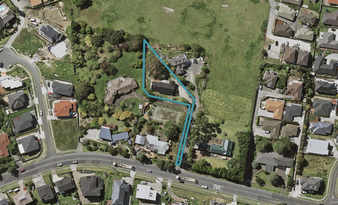 124A Redoubt Road, Goodwood Heights, Auckland - Carousel 1