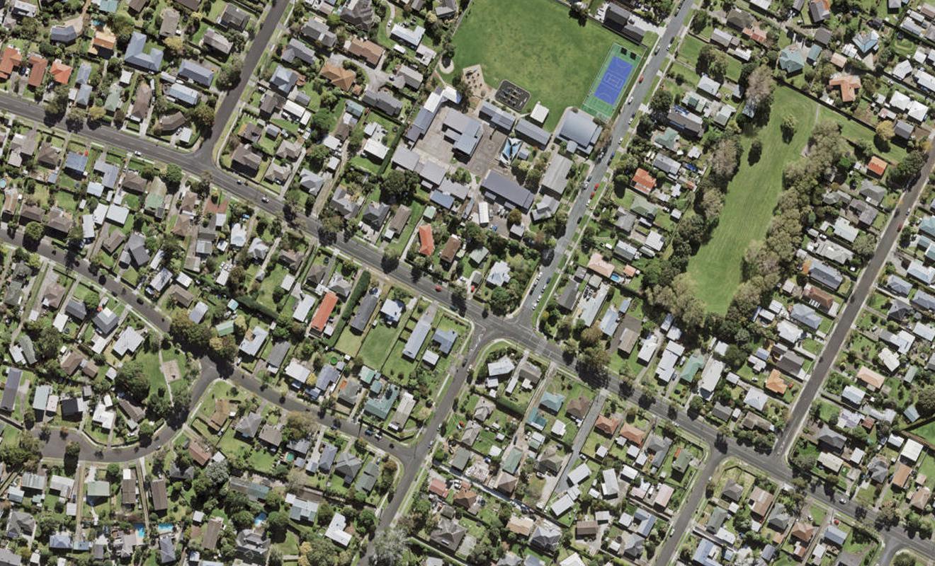 41 Muir Avenue, Mangere Bridge, Auckland - Carousel 1