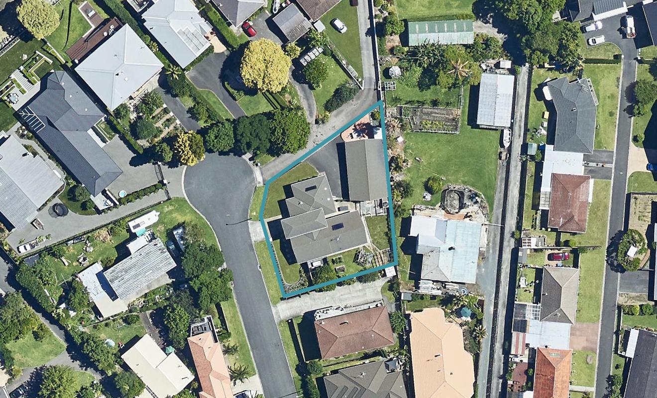 7 Strange Grove, Matua, Tauranga - Carousel 1