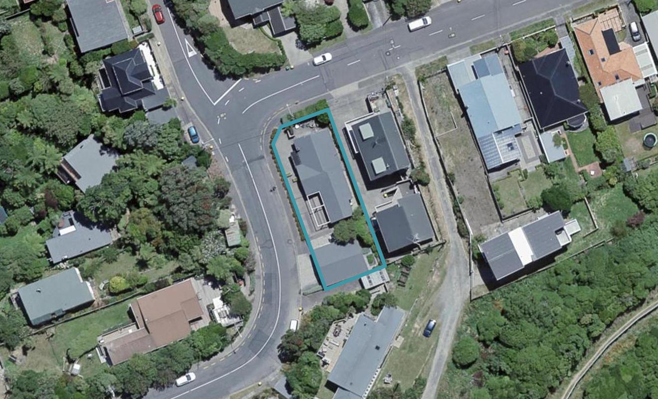 137 Messines Road, Karori, Wellington - Carousel 1
