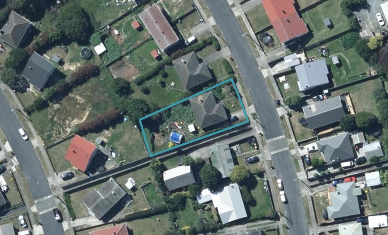 18 Levant Street, Cannons Creek, Porirua - Carousel 1