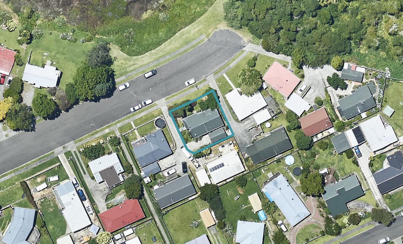 76 Esmeralda Street, Welcome Bay, Tauranga - Carousel 1