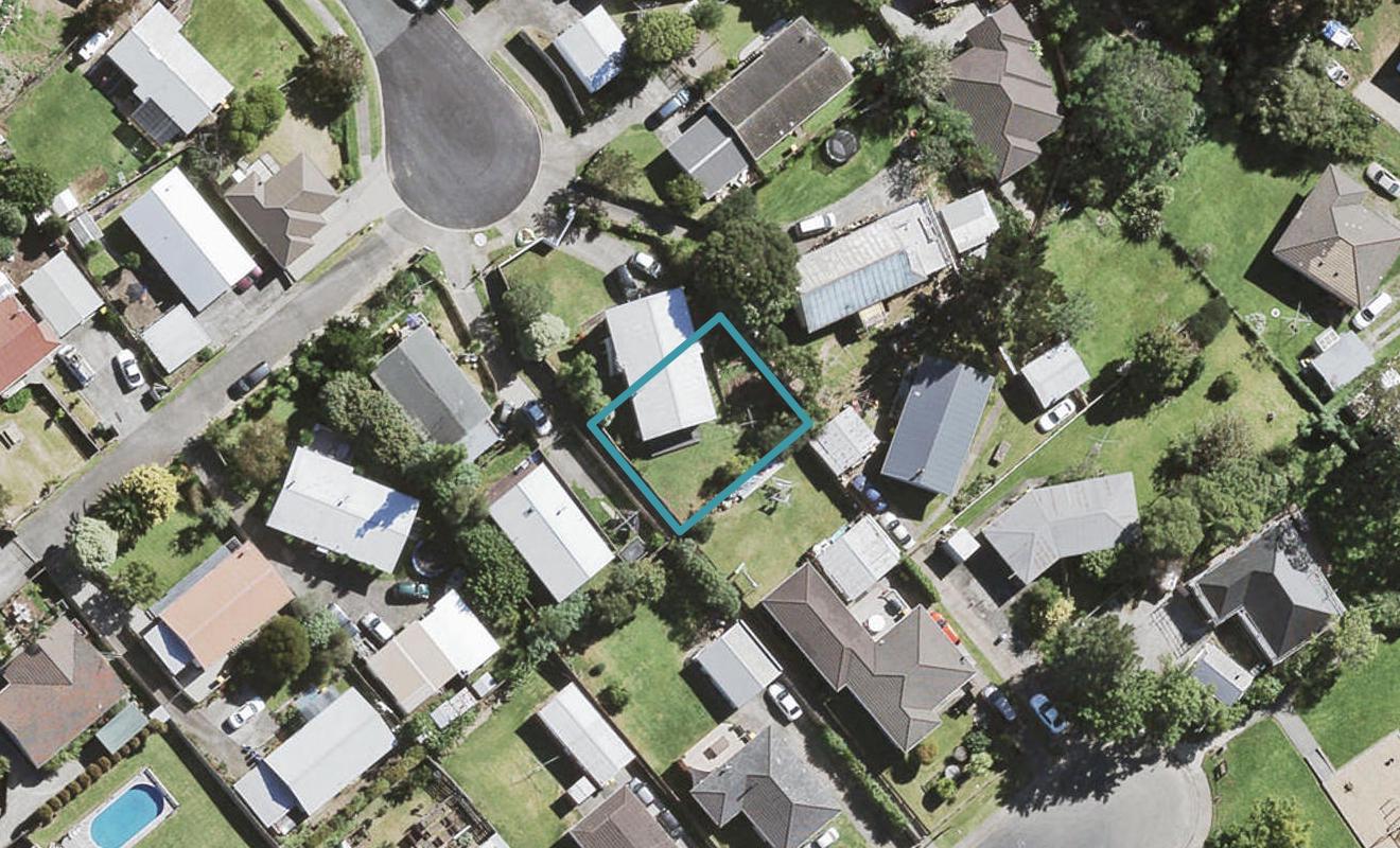 30 Taranui Place, Henderson, Auckland - Carousel 1