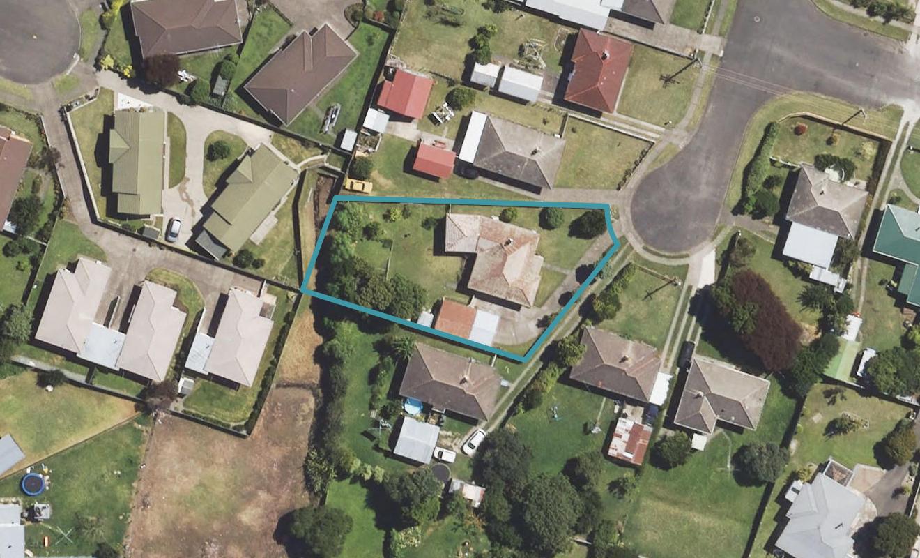 10 Churchill Crescent, Te Hapara, Gisborne - Carousel 1