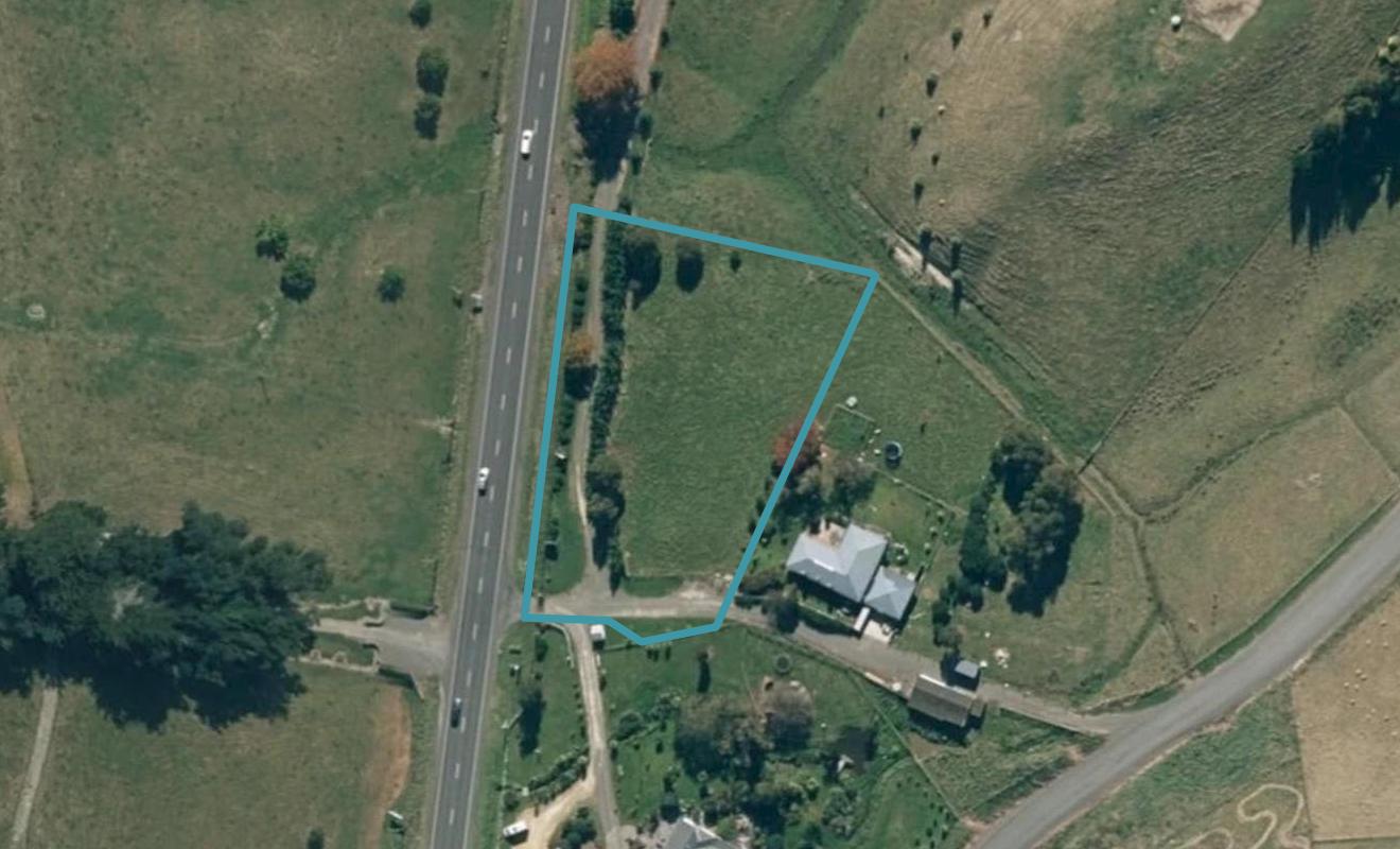 1305 State Highway 2, Otane - Carousel 1