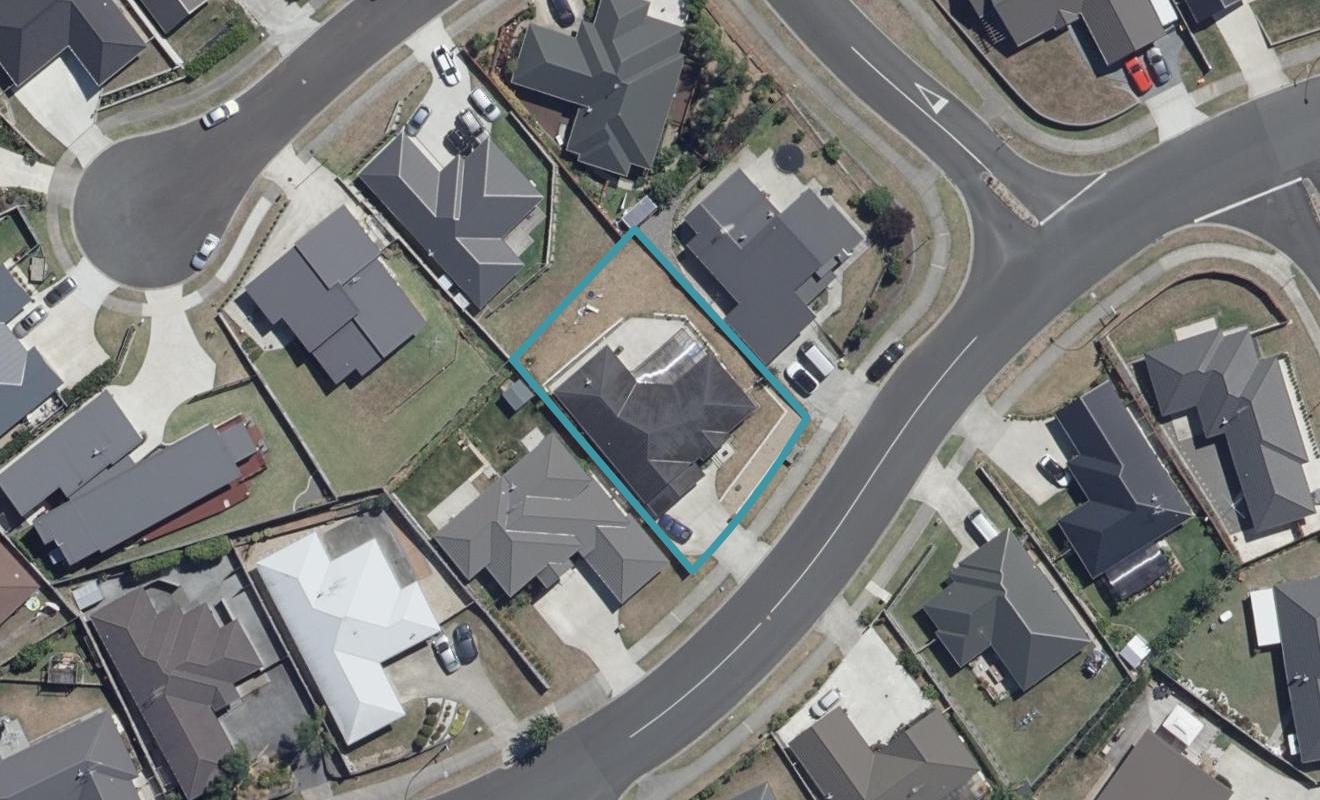 76 Farnborough Drive, Grandview Heights, Hamilton - Carousel 1