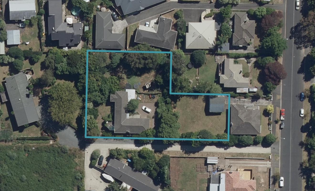 26 Alison Street, Hamilton Lake, Hamilton - Carousel 1
