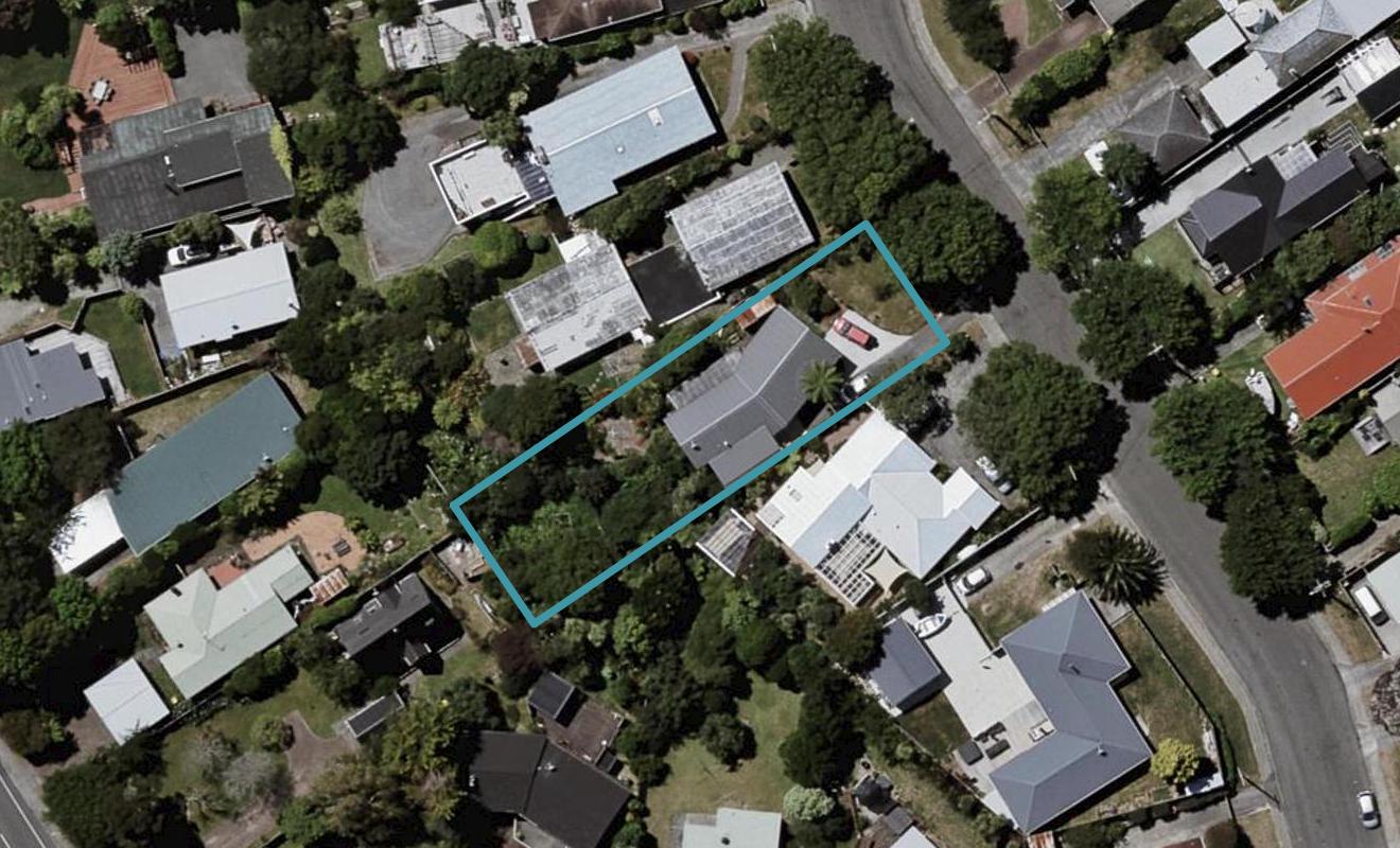 87 Alexander Road, Raumati Beach, Paraparaumu - Carousel 1