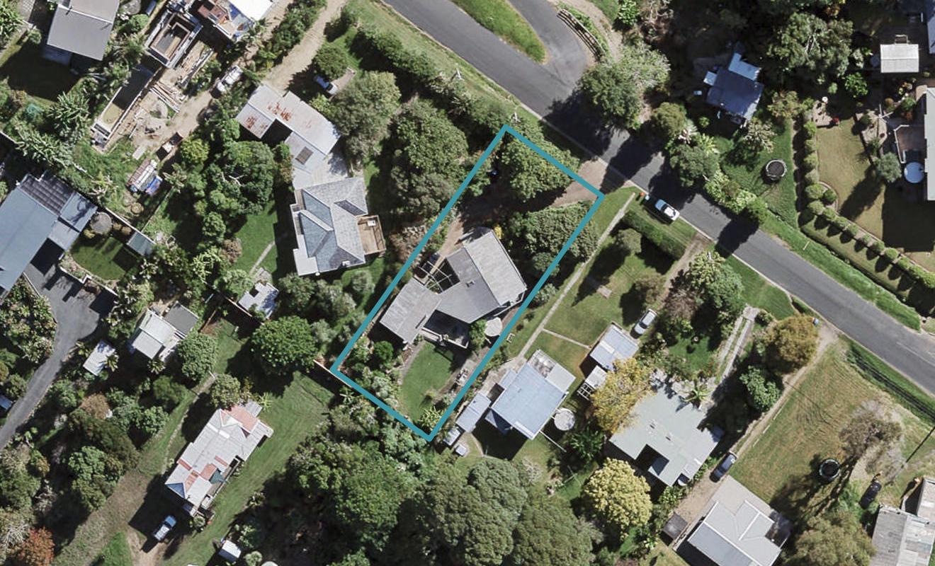 72 Mako Street, Oneroa, Waiheke Island - Carousel 1