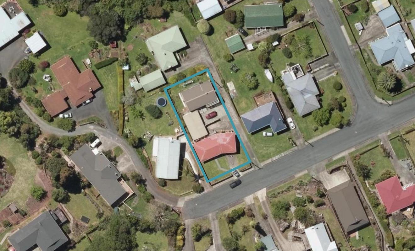 11A Cambridge Street, Te Kamo, Whangarei - Carousel 1