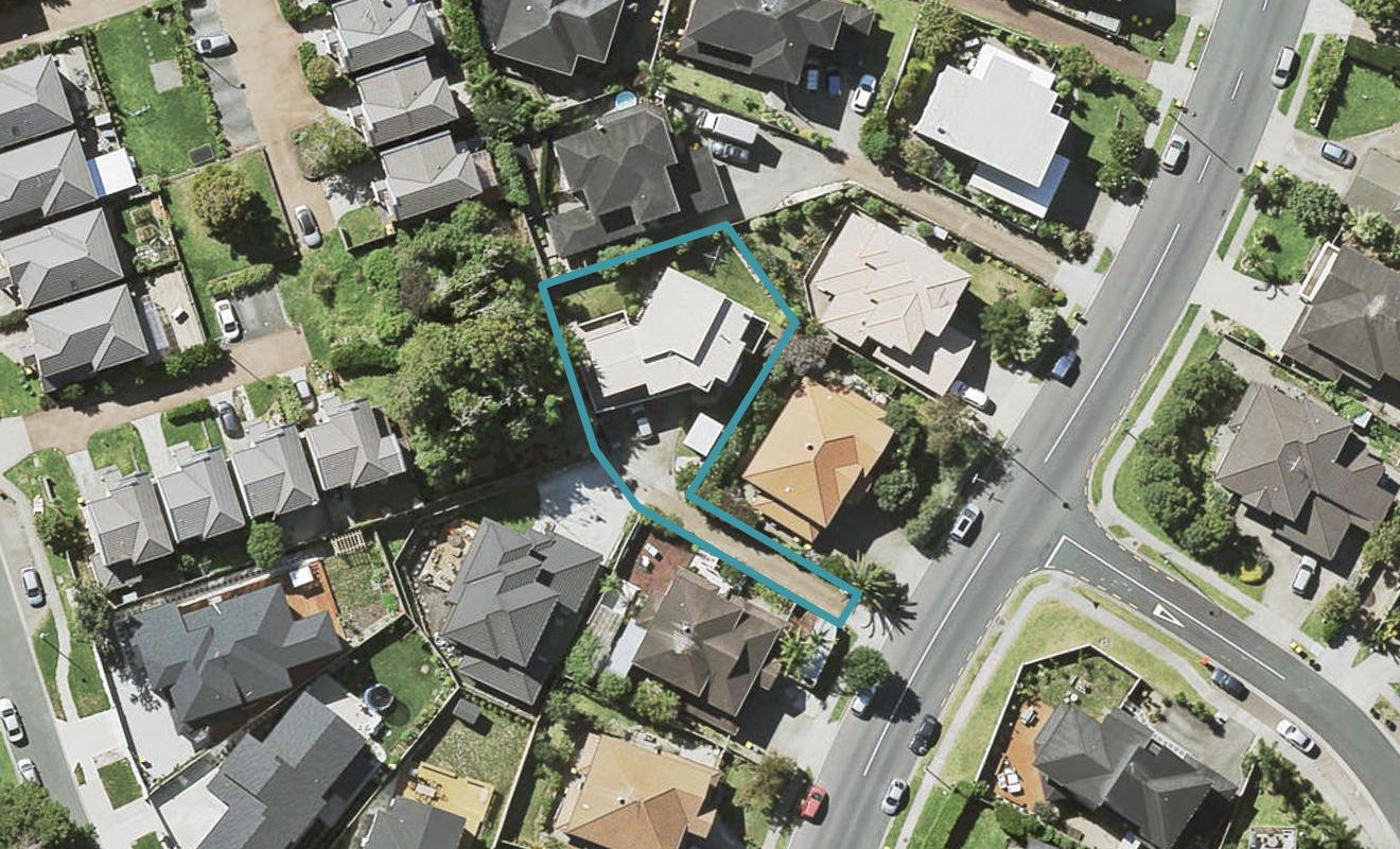 69 Medallion Drive, Oteha, Auckland - Carousel 1