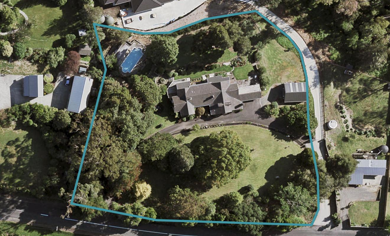 418 REDOUBT RD, Totara Park, Auckland - Carousel 1