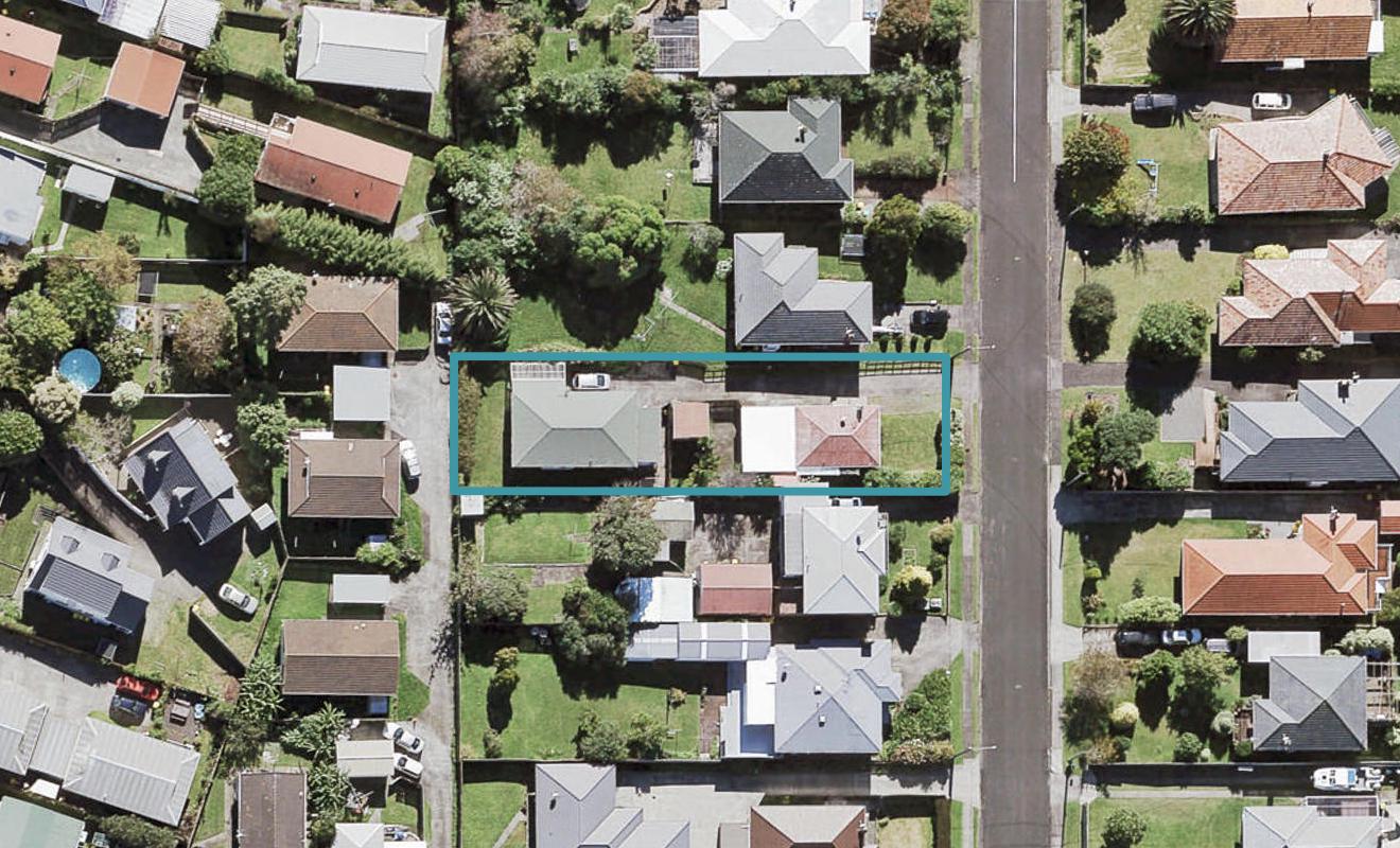7 Tiki Street, New Lynn, Auckland - Carousel 1
