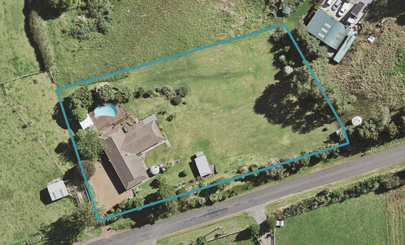 274 Kern Road, Pukekohe - Carousel 1