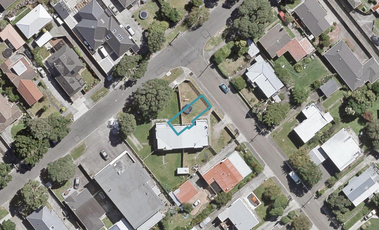 2B Avon Street, Waterloo, Lower Hutt - Carousel 1