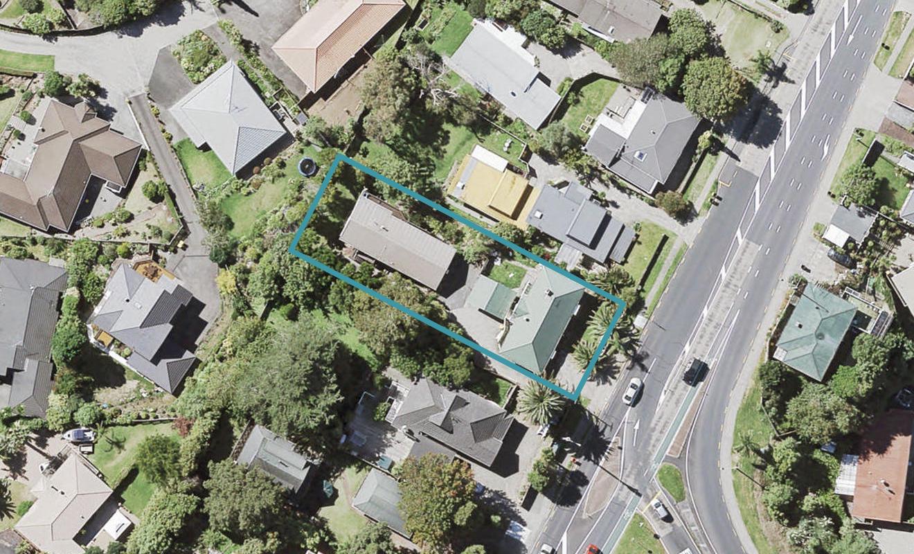 1/610 Beach Road, Browns Bay, Auckland - Carousel 1