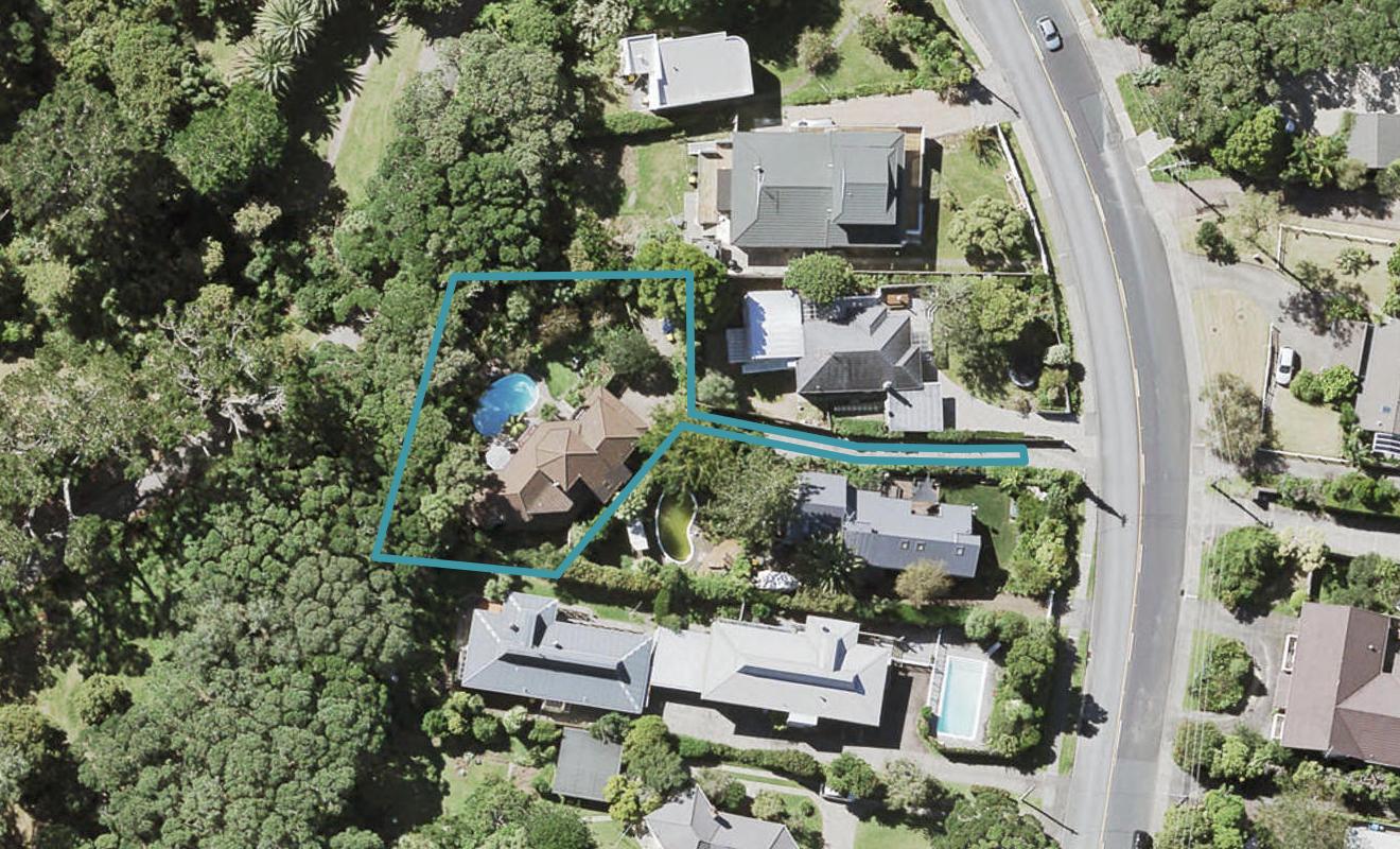 176A Beach Road, Campbells Bay, Auckland - Carousel 1