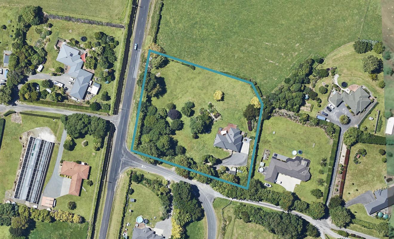 3 Walter Henry Drive, Omanawa, Tauranga - Carousel 1
