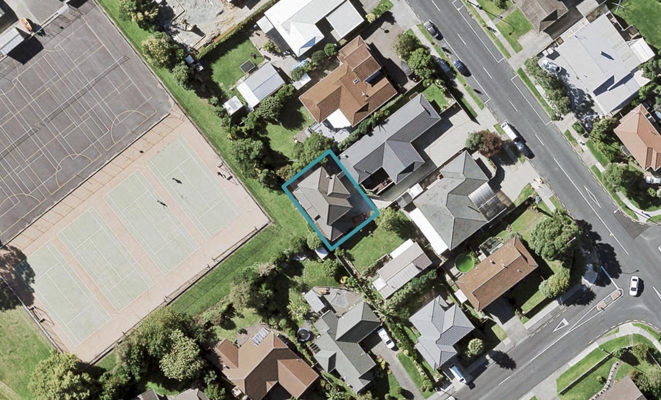 55A Sandspit Road, Cockle Bay, Auckland - Carousel 1