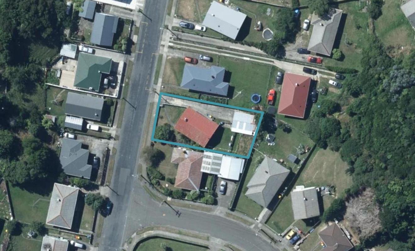 172 Sievers Grove, Cannons Creek, Porirua - Carousel 1