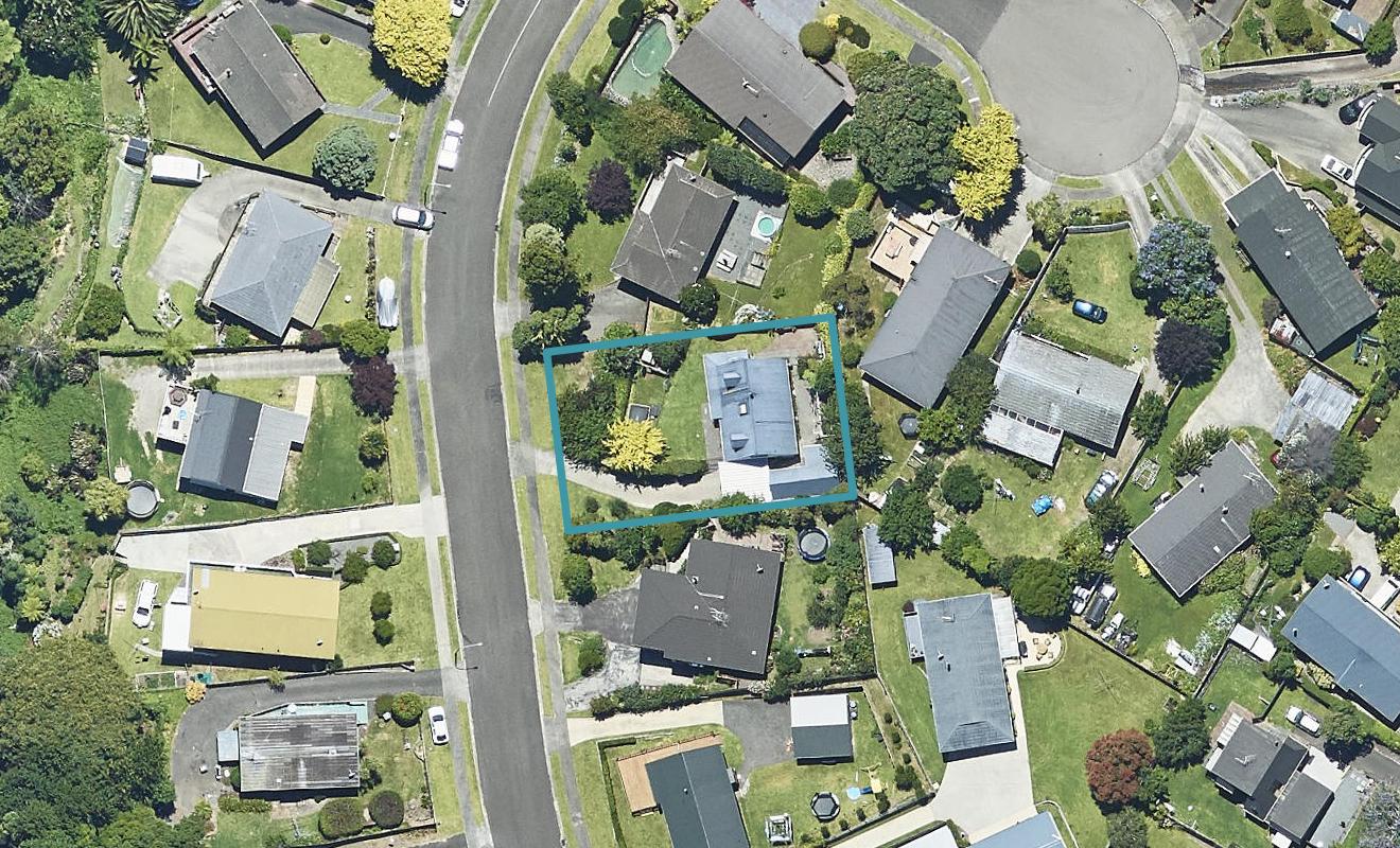 21 Cumberland Crescent, Welcome Bay, Tauranga - Carousel 1