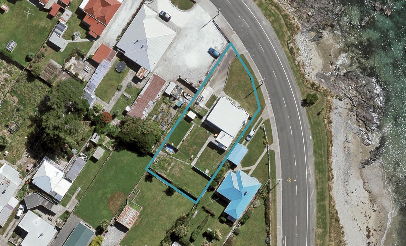 210 Marine Parade, Bluff - Carousel 1