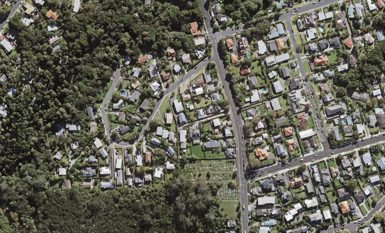 4D Coroglen Avenue, Birkenhead, Auckland - Carousel 1