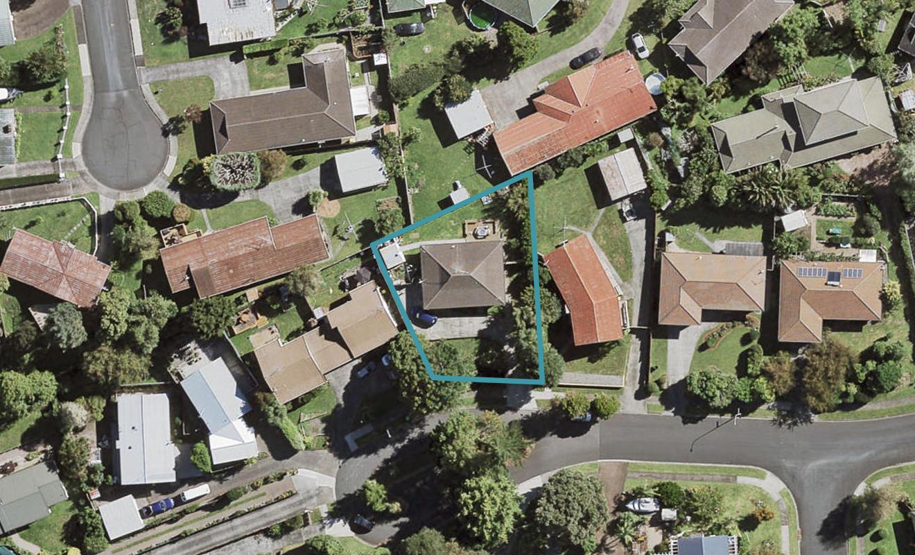 21 Gaylands Place, Opaheke, Papakura - Carousel 1