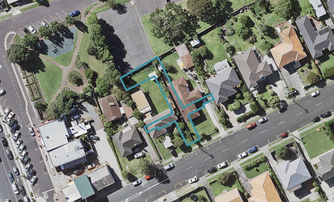 8/14 Williamson Avenue, Belmont, Auckland - Carousel 1