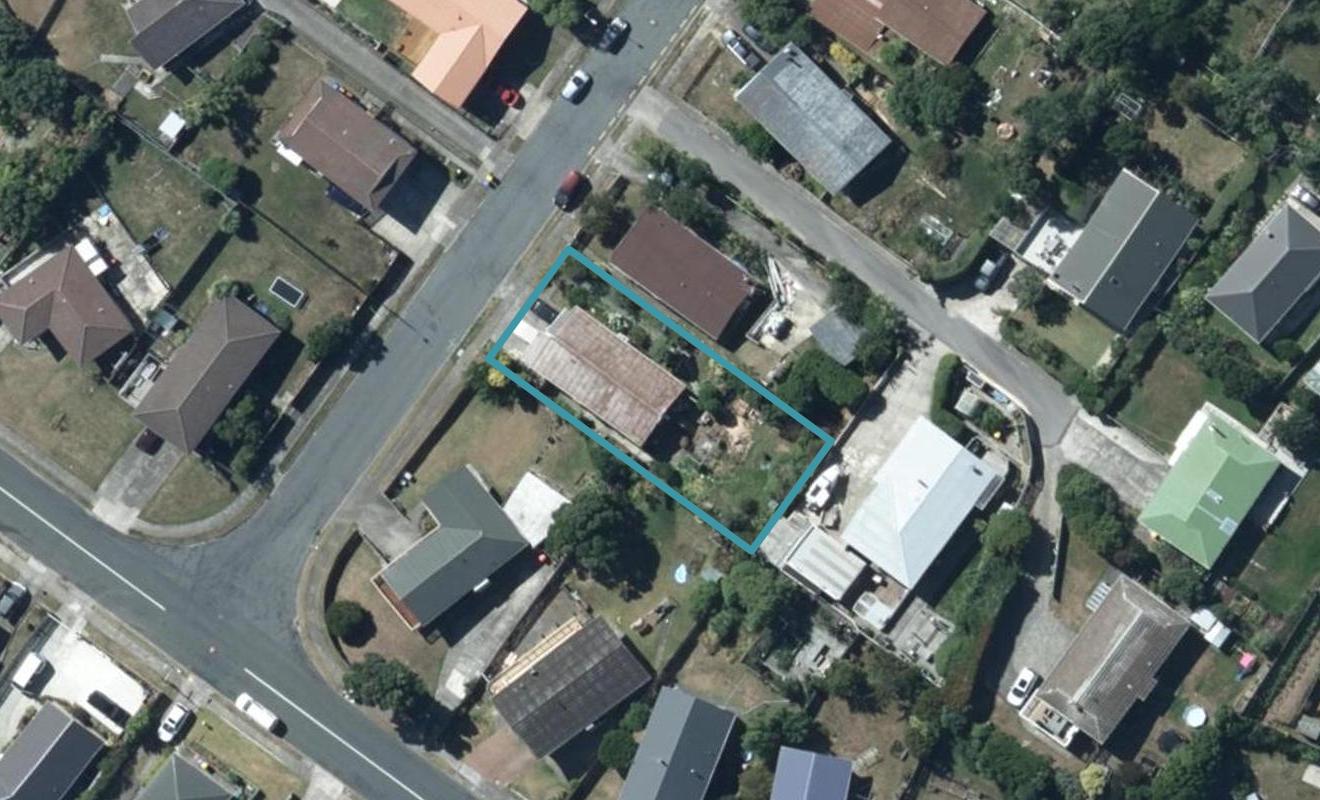 4 Rothwell Street, Titahi Bay, Porirua - Carousel 1