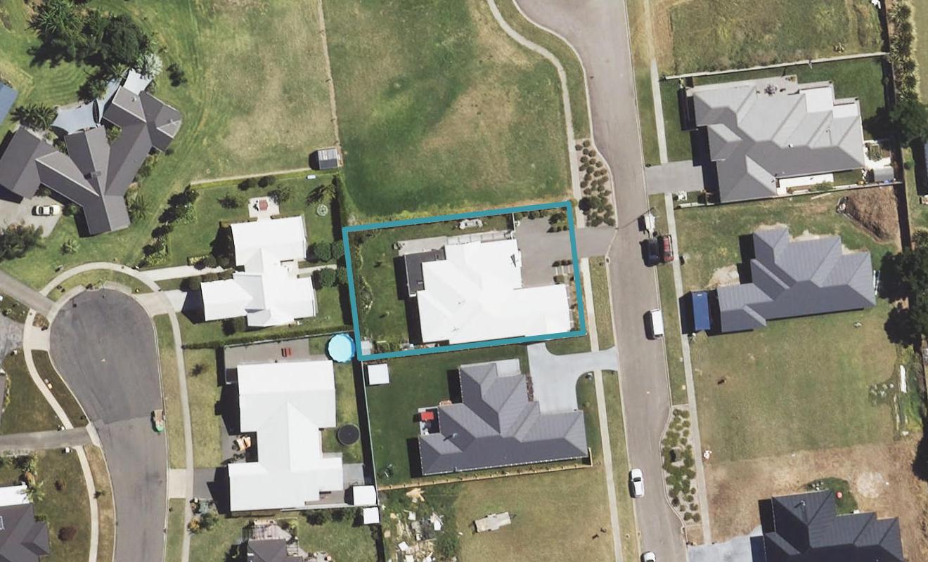 16 Fortis Place, Lytton West, Gisborne - Carousel 1