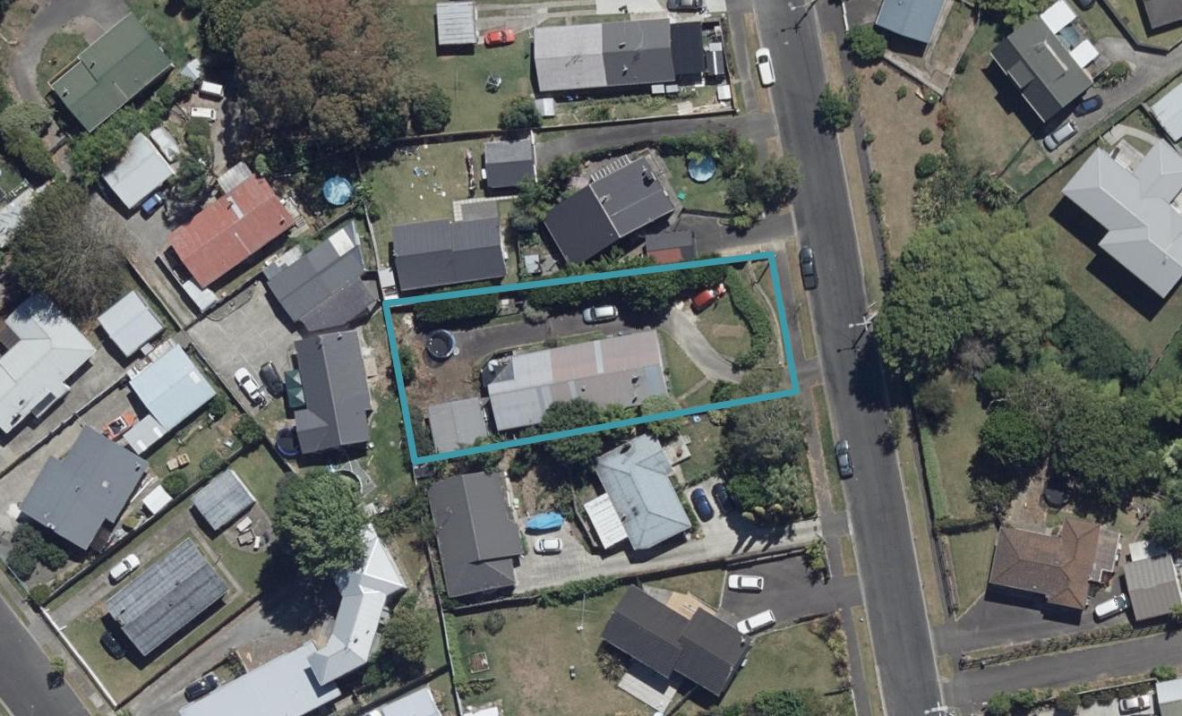 18 Anderson Road, Deanwell, Hamilton - Carousel 1