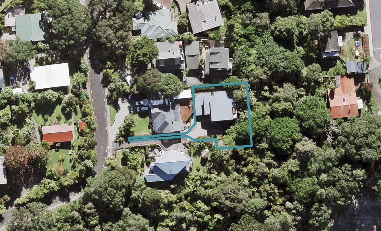 28A Harrybrook Road, Green Bay, Auckland - Carousel 1