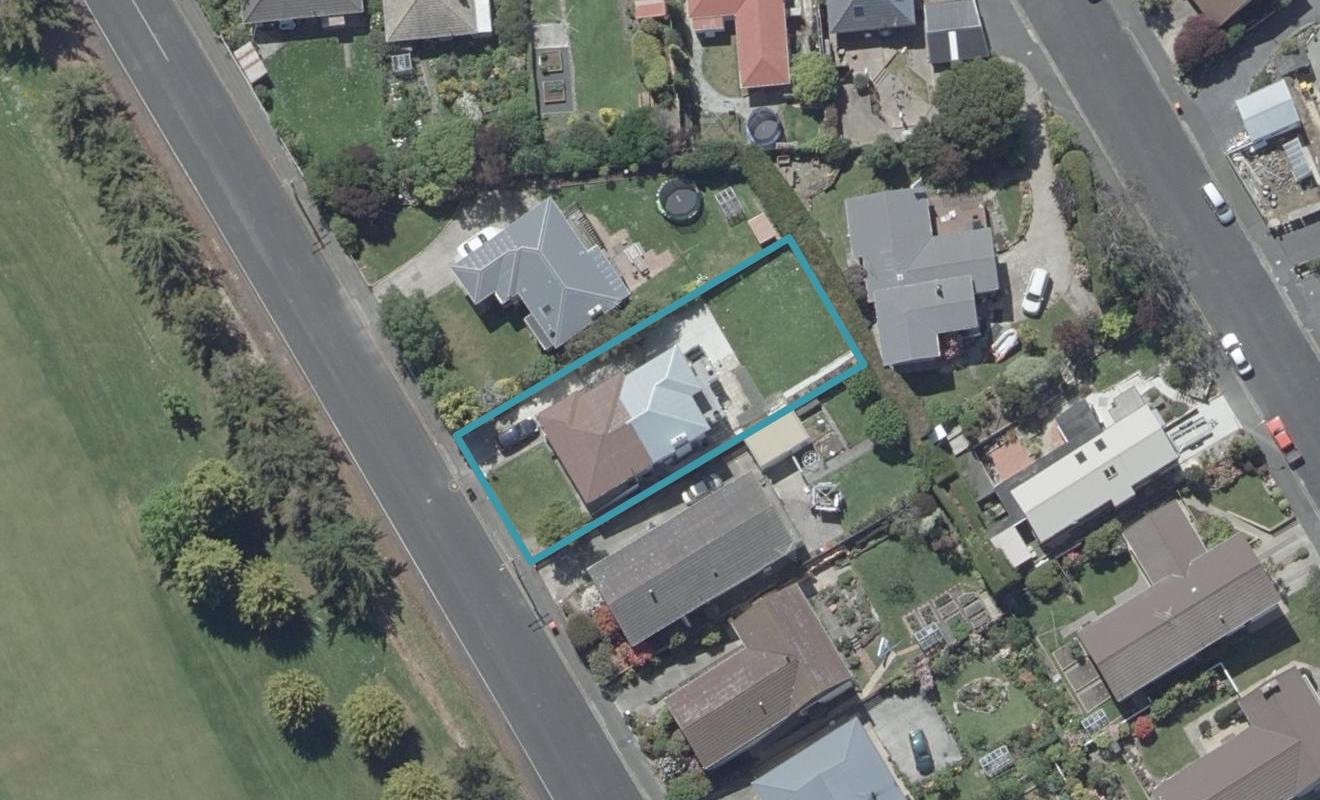 53 Isadore Road, Saint Clair, Dunedin - Carousel 1
