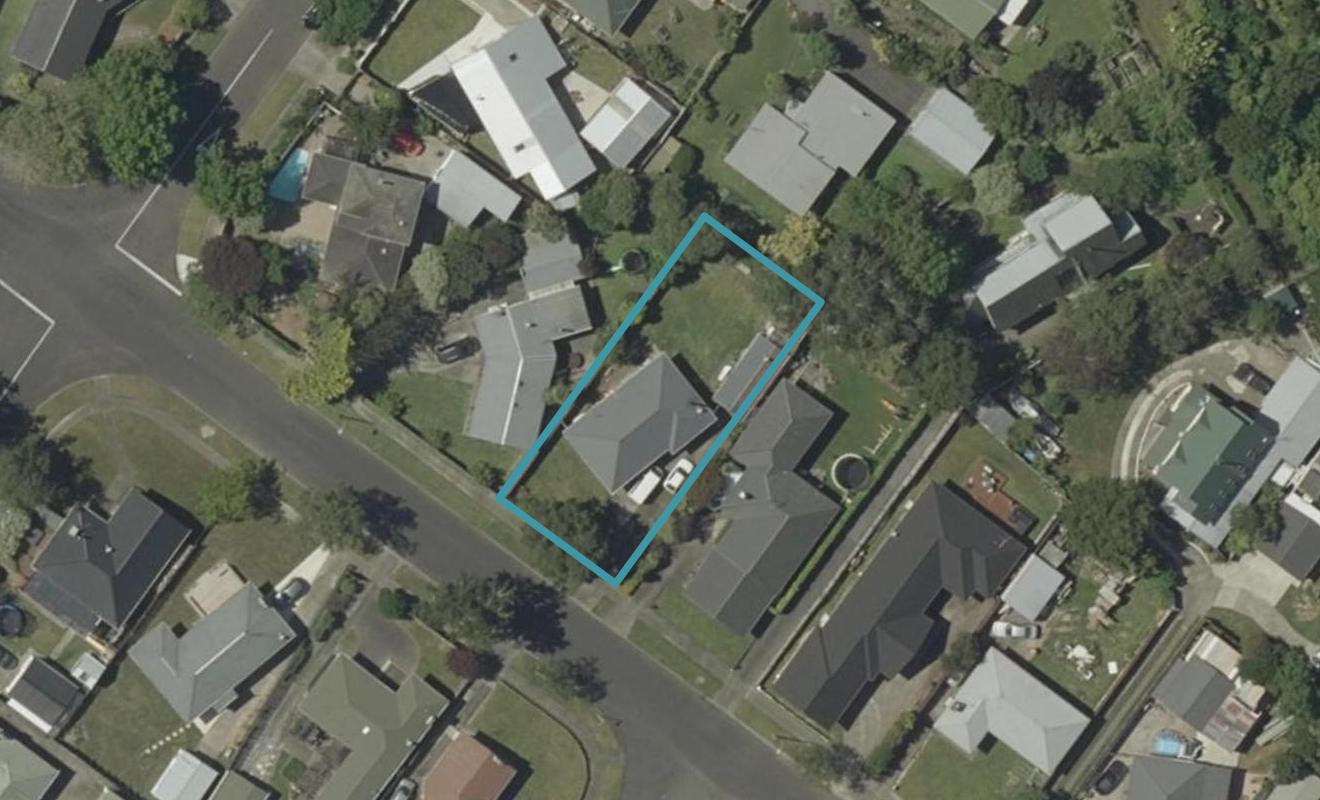 15 Ruamahanga Crescent, Terrace End, Palmerston North - Carousel 1