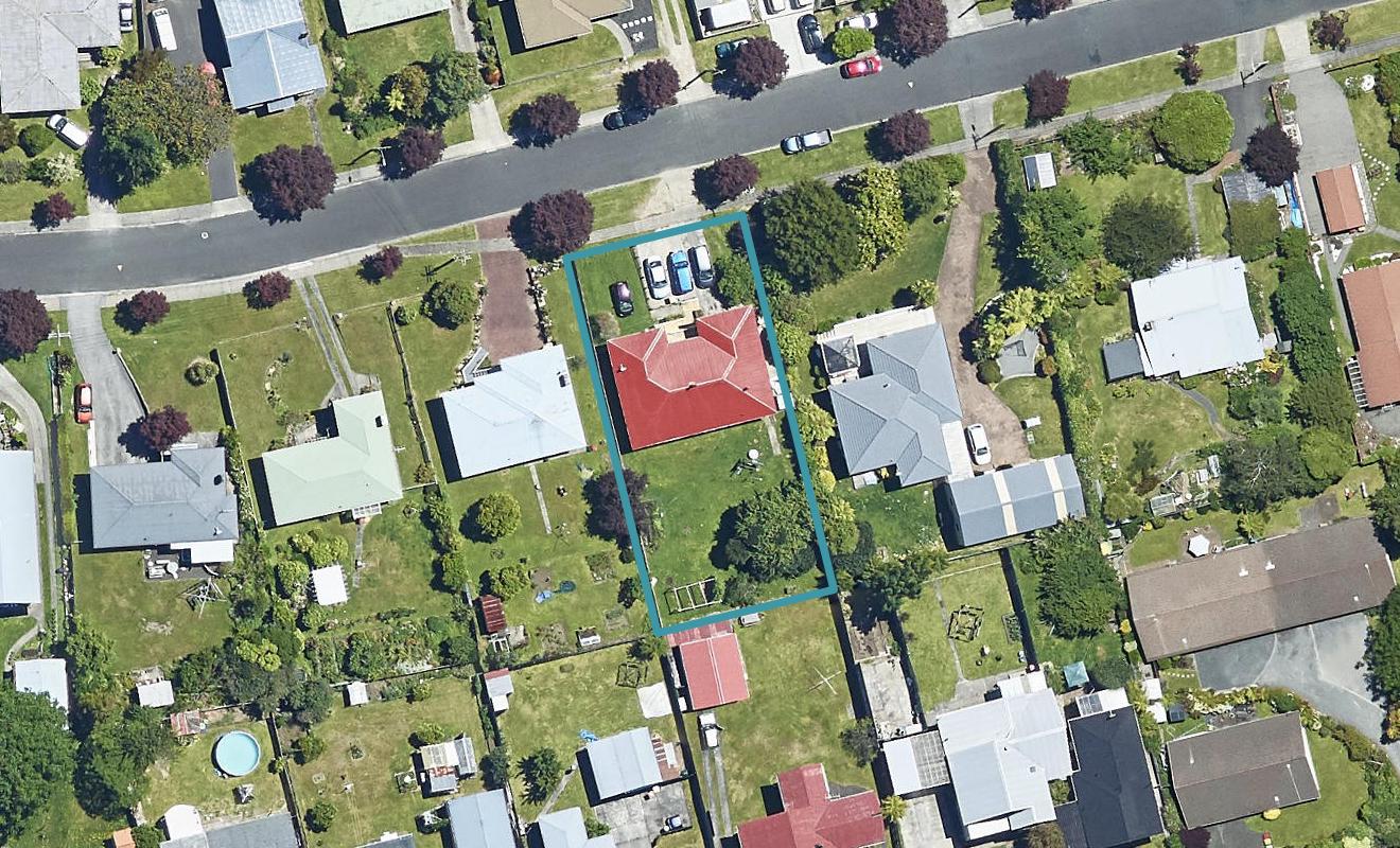 16 Rutland Street, Utuhina, Rotorua - Carousel 1