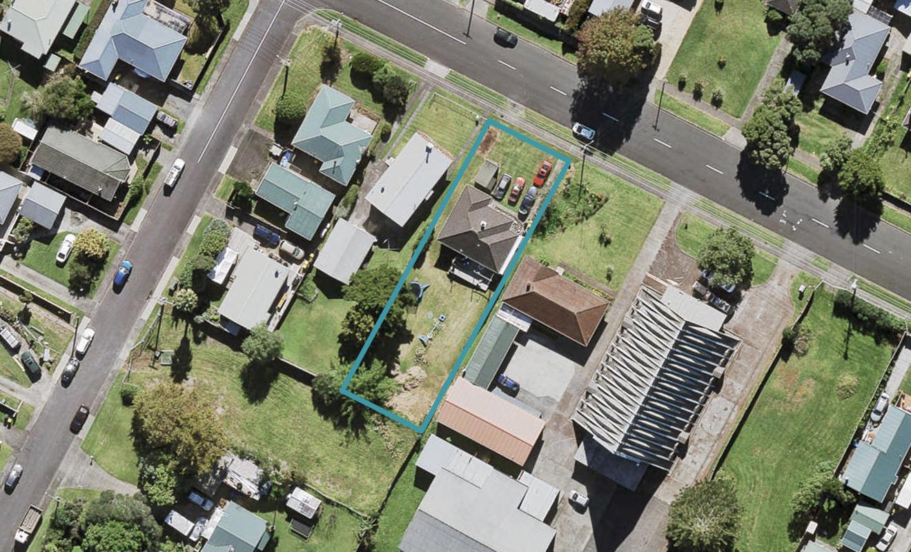 96 Taikata Road, Te Atatu Peninsula, Auckland - Carousel 1