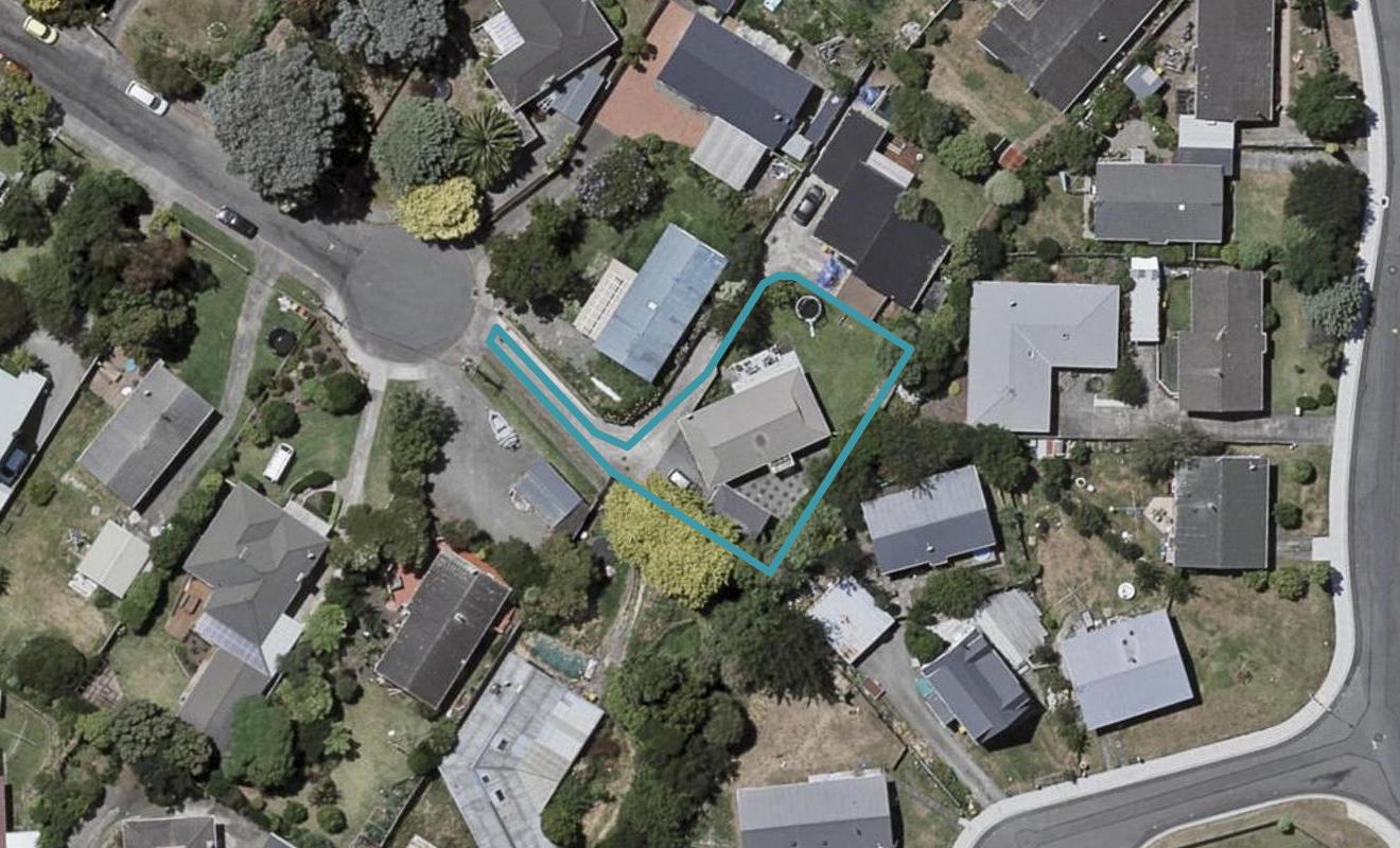 17 Konini Grove, Raumati Beach, Paraparaumu - Carousel 1