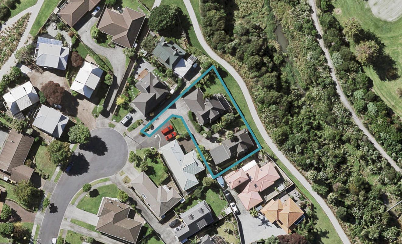 1/79 Frank Nobilo Drive, Golflands, Auckland - Carousel 1