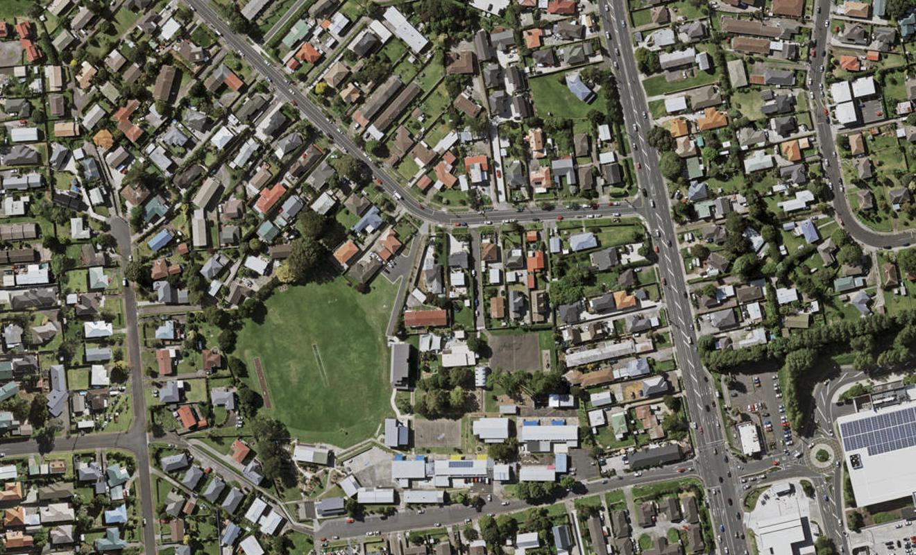 4/12 Hamlin Road, Mount Wellington, Auckland - Carousel 1