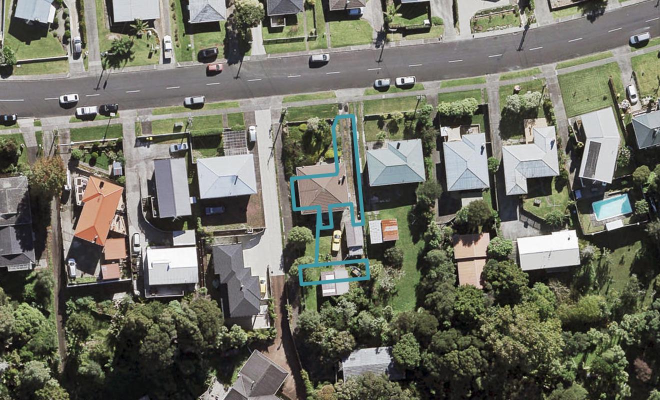 5/24 Seaview Road, Glenfield, Auckland - Carousel 1