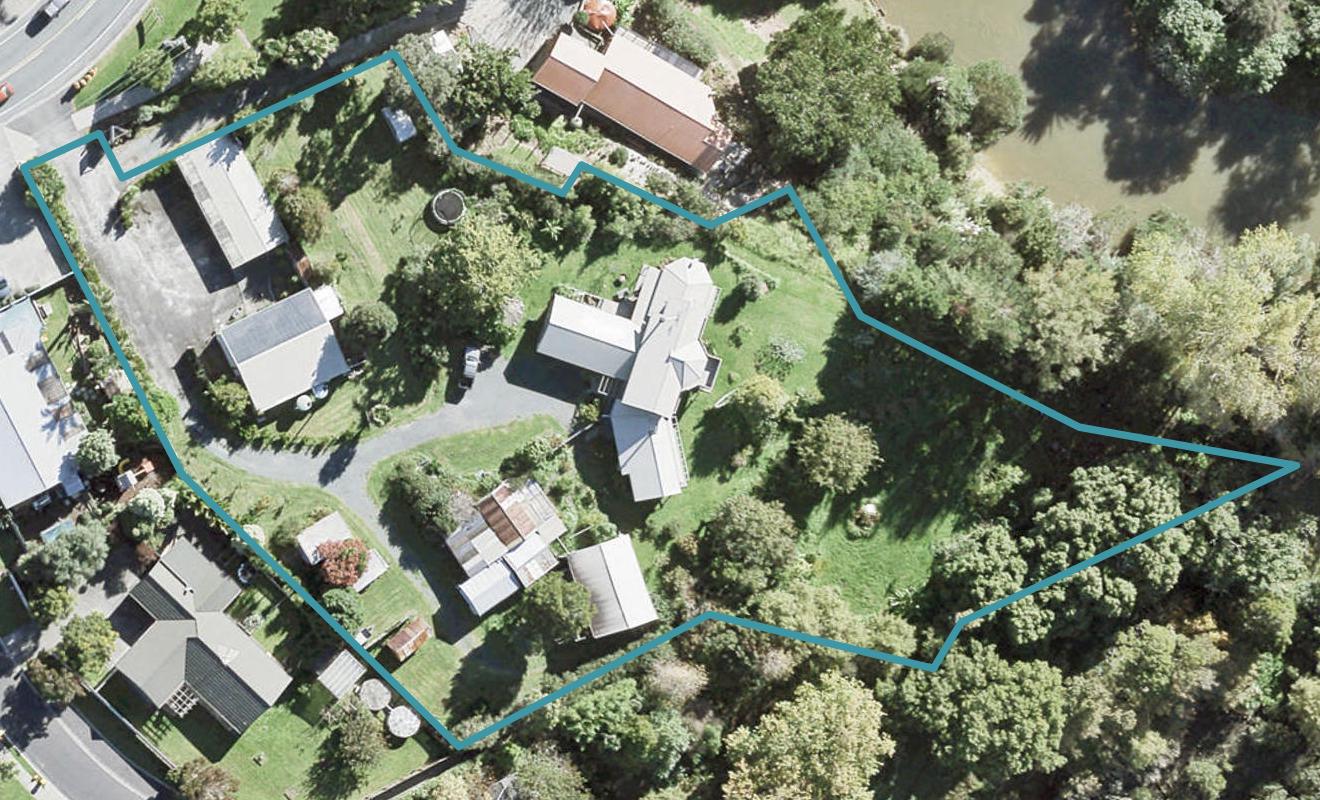 988 Matakana Road, Warkworth - Carousel 1